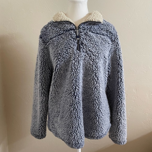 Green Tea pullover, Size Large, Color: Blue & Off White - Picture 1 of 3